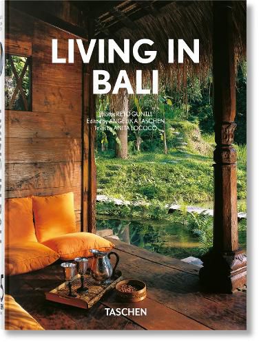 Cover image for Living in Bali. 40th Ed.