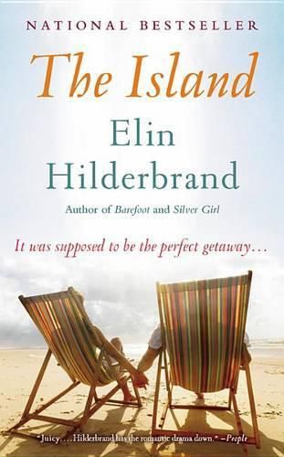 Cover image for The Island: A Novel (Large Print Edition)